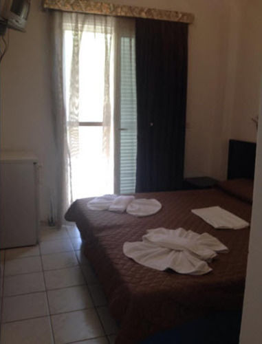 Coralli Holidays Loutra  Extérieur photo